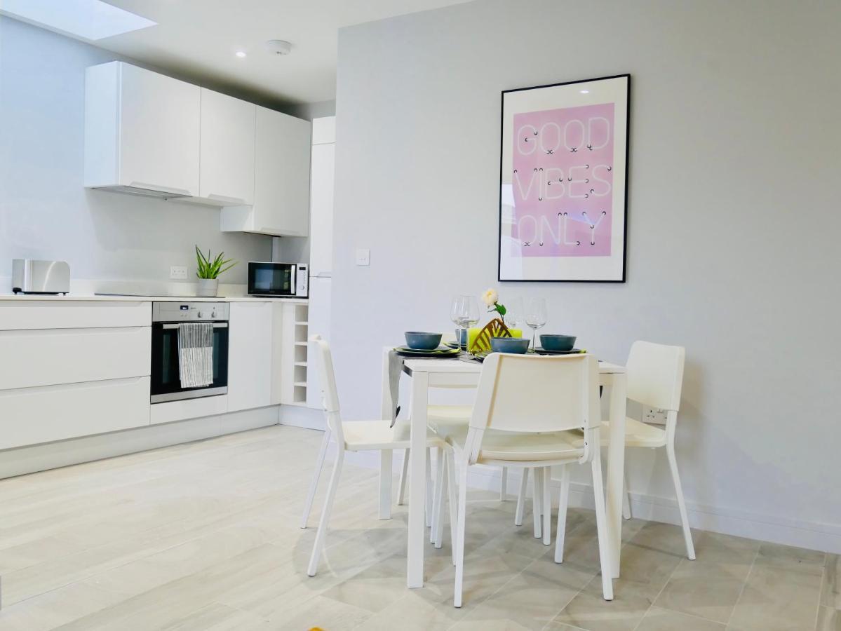 Beautiful Brand New Apartment Near The Beach Bournemouth Eksteriør billede
